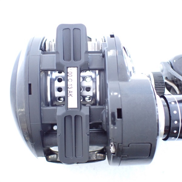 レボＬＴＺ ＡＥレーシング右